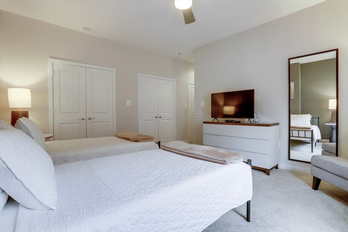 Veitch Residence - Image 25