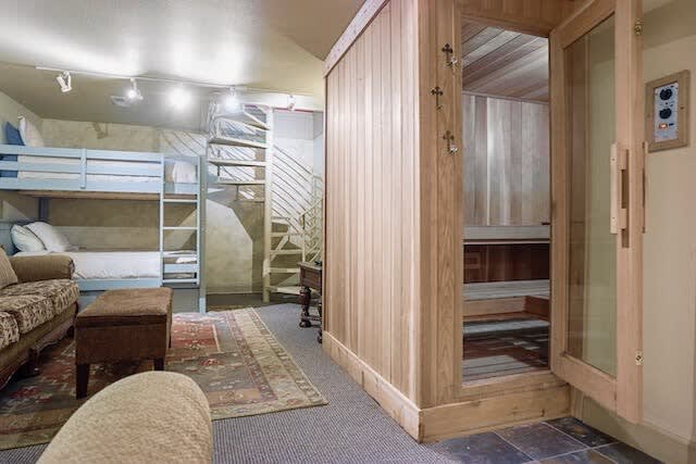 Stonebridge Condo - Image 32