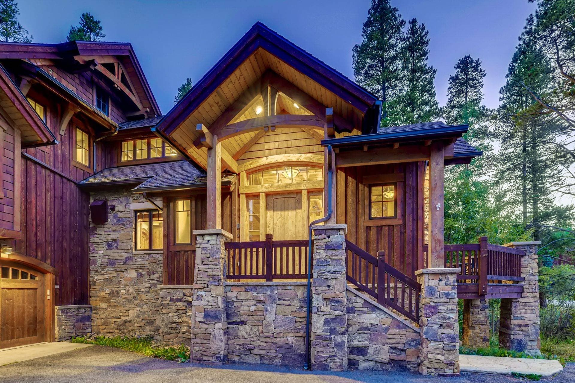 Bear Tracks Lodge - Image 28