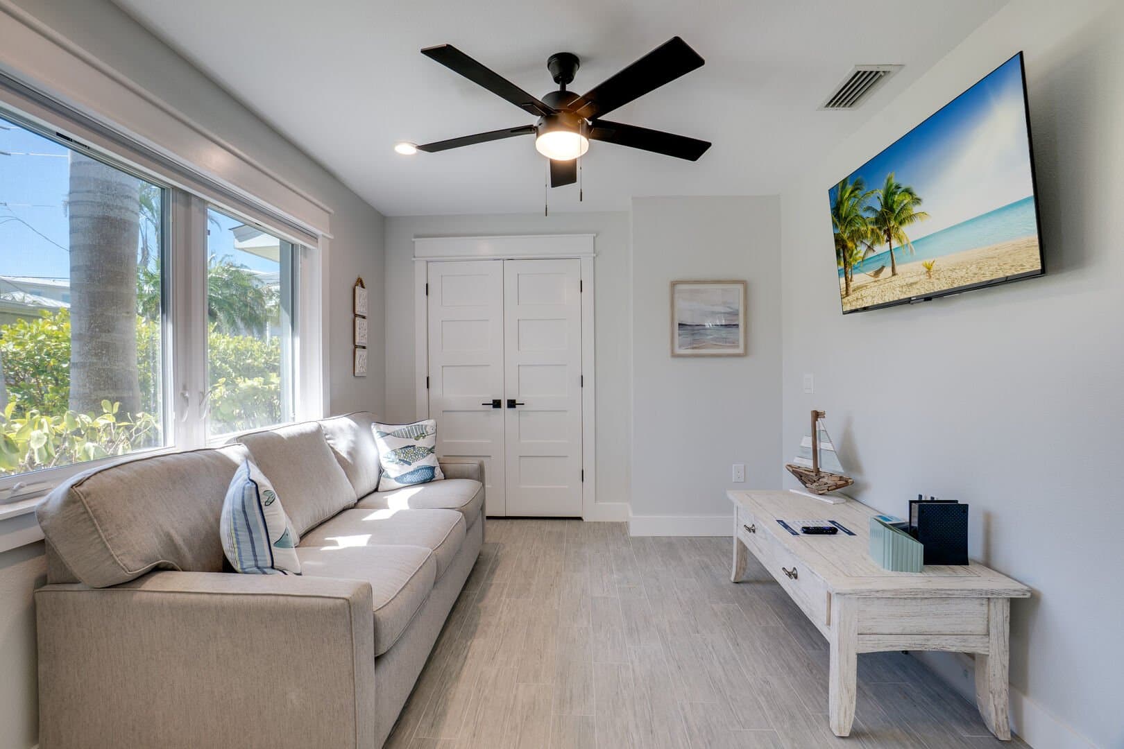 Stonehenge - Image 9