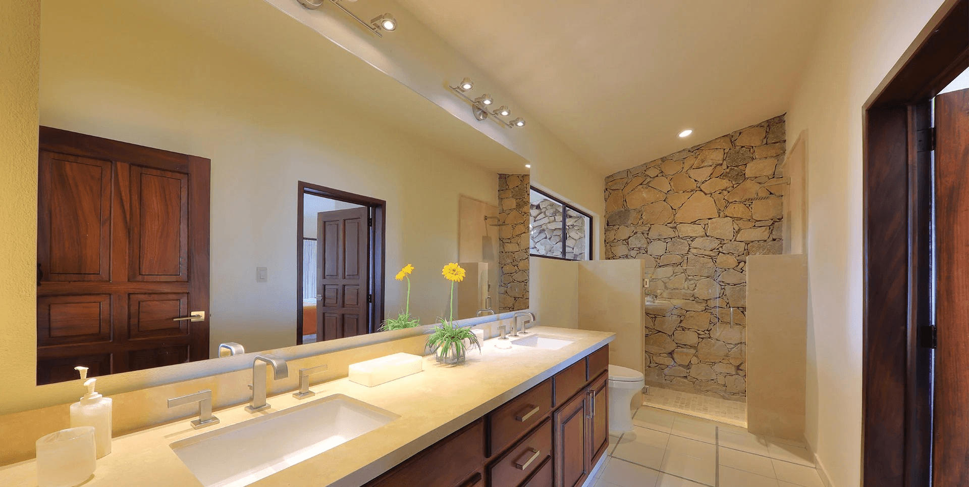 Casa Mañana - Image 174