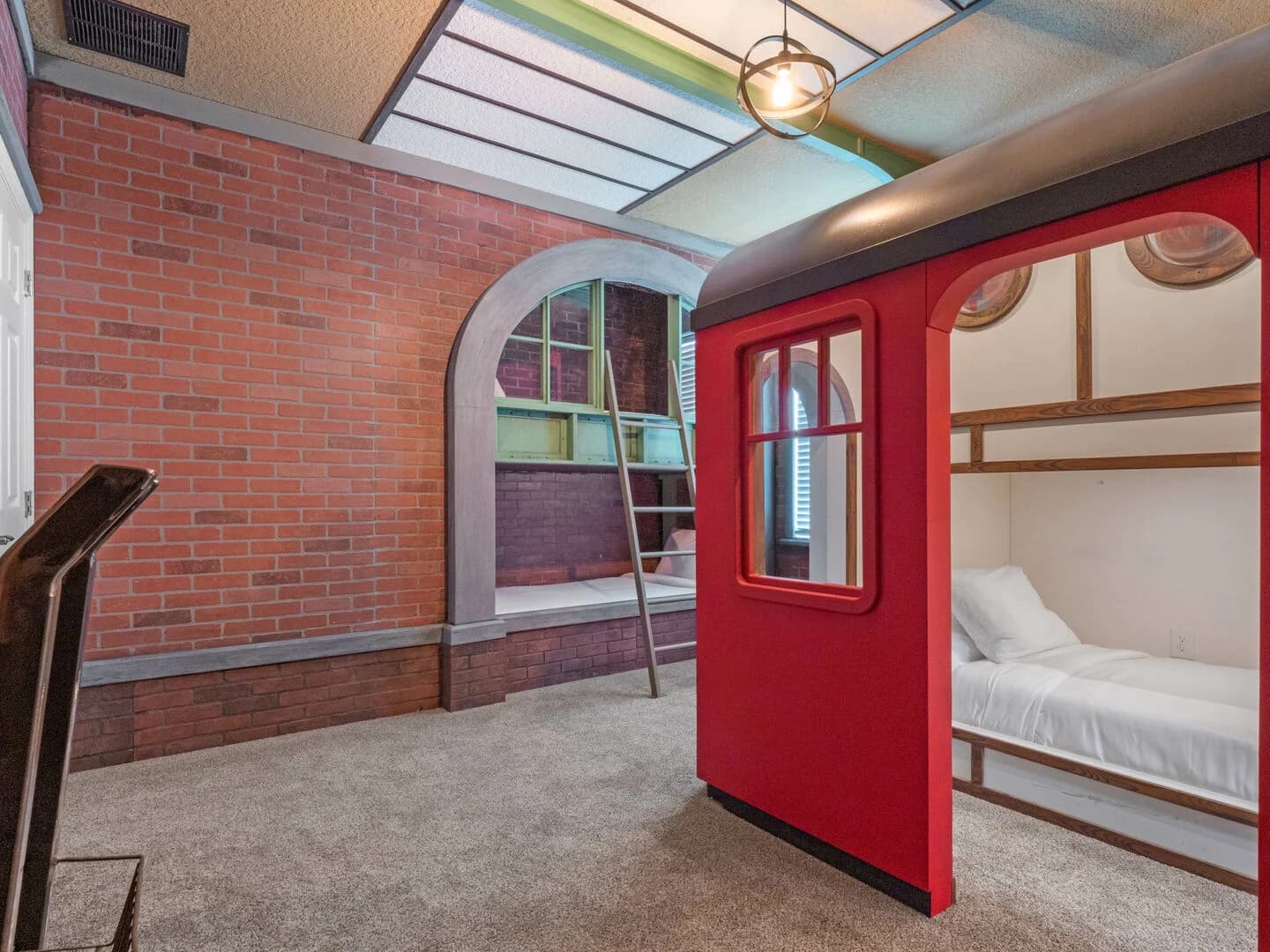 Floridian Estate - Image 20