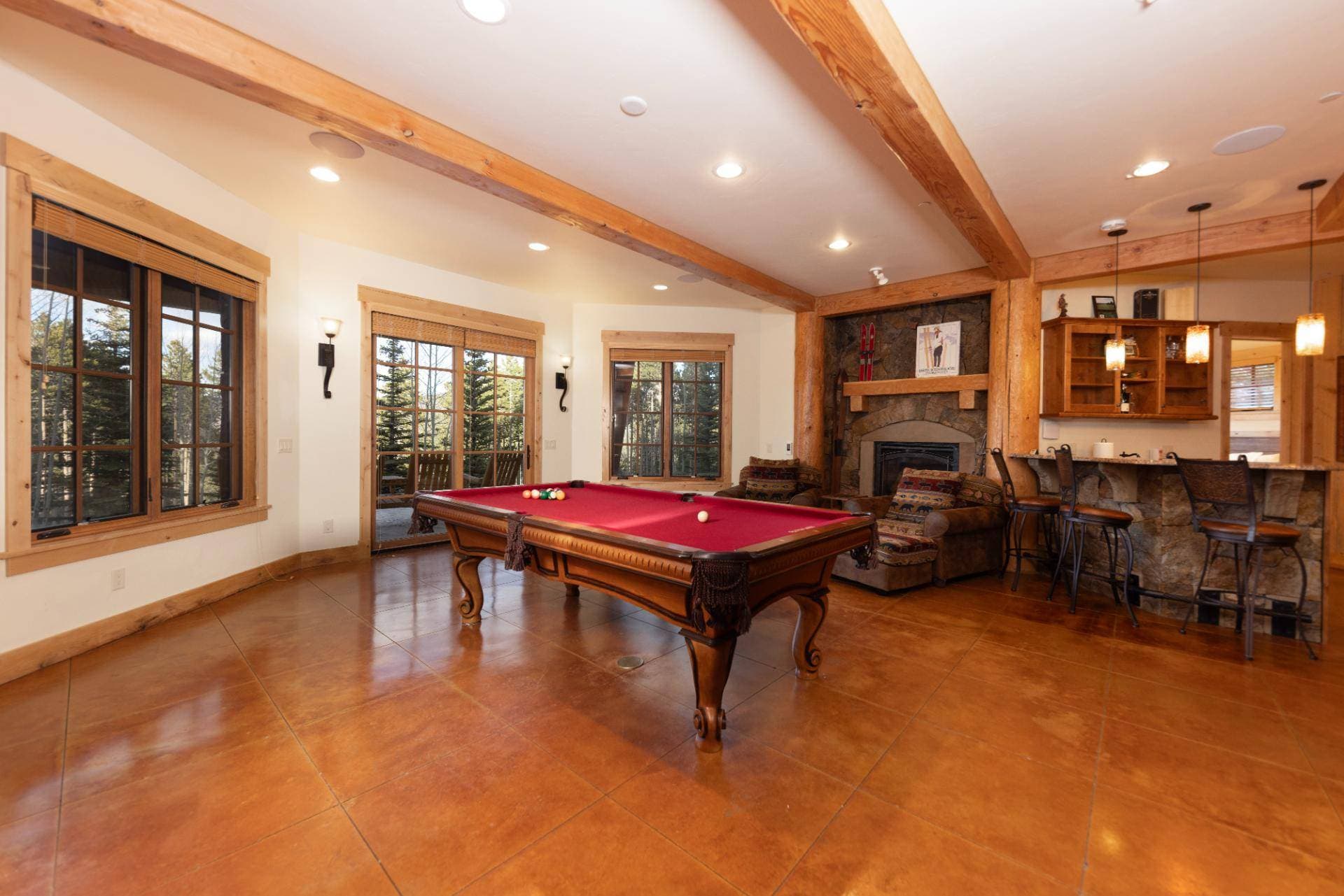 Fox Paw Lodge - Image 7