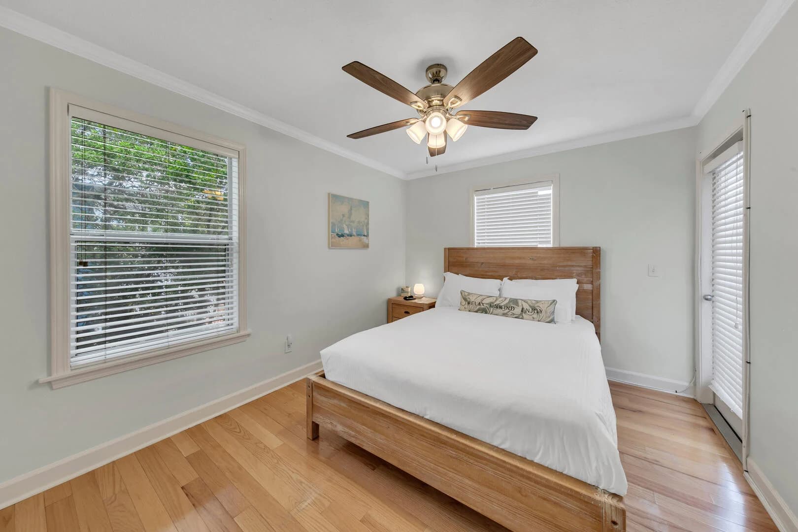 Rainbow Fish Home - Image 31