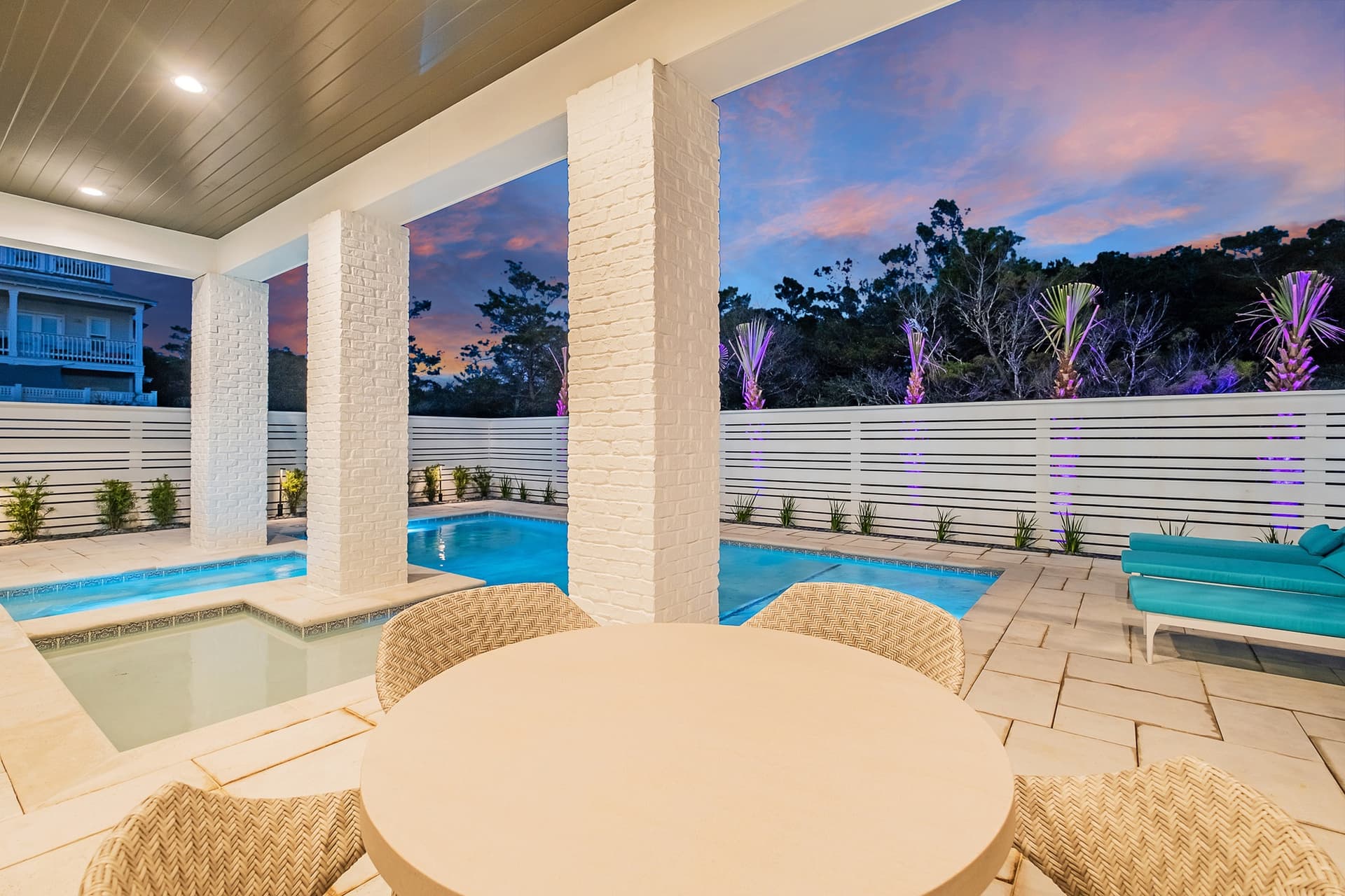 Emerald Palms - Image 57