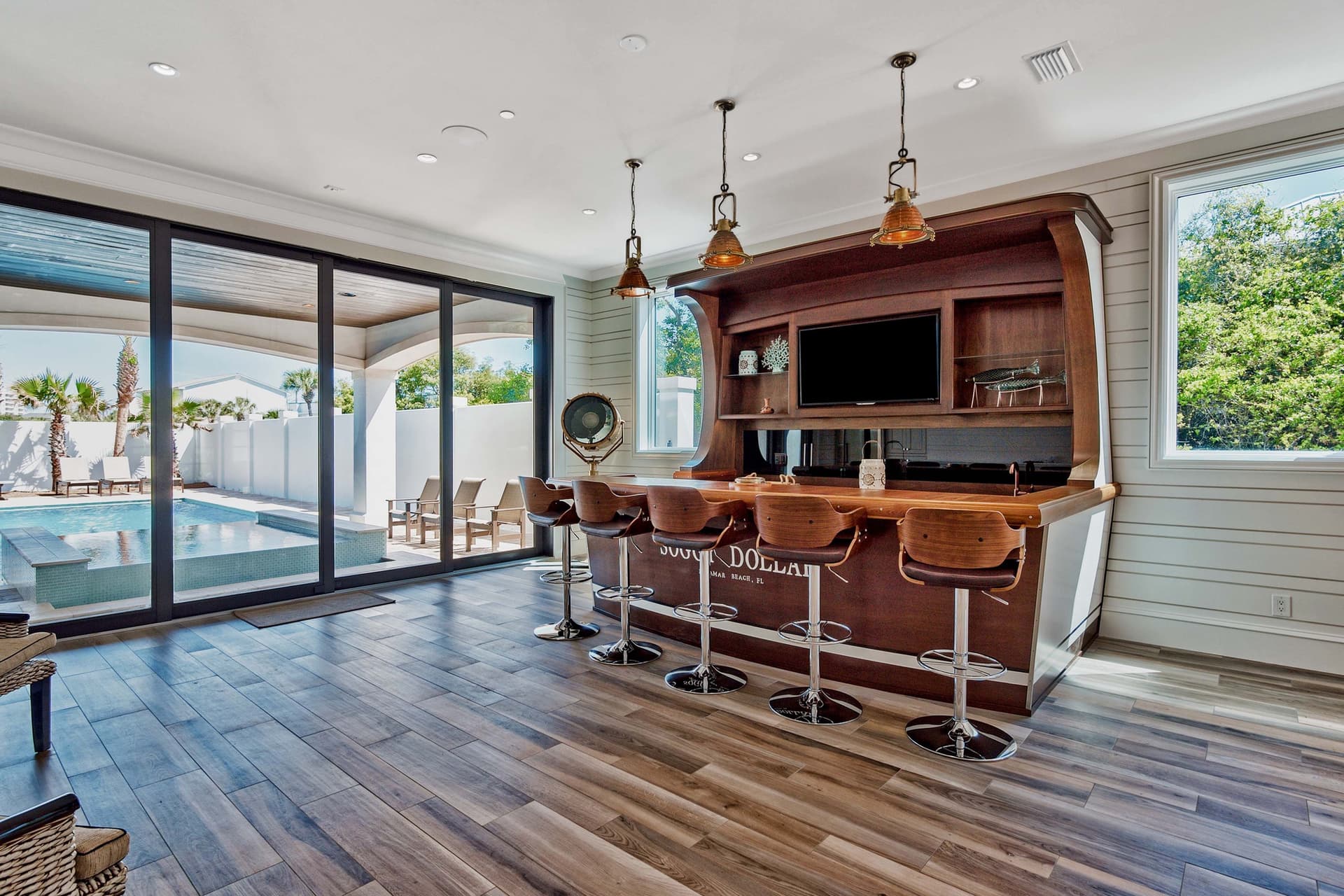 Soggy Dollar - Image 36