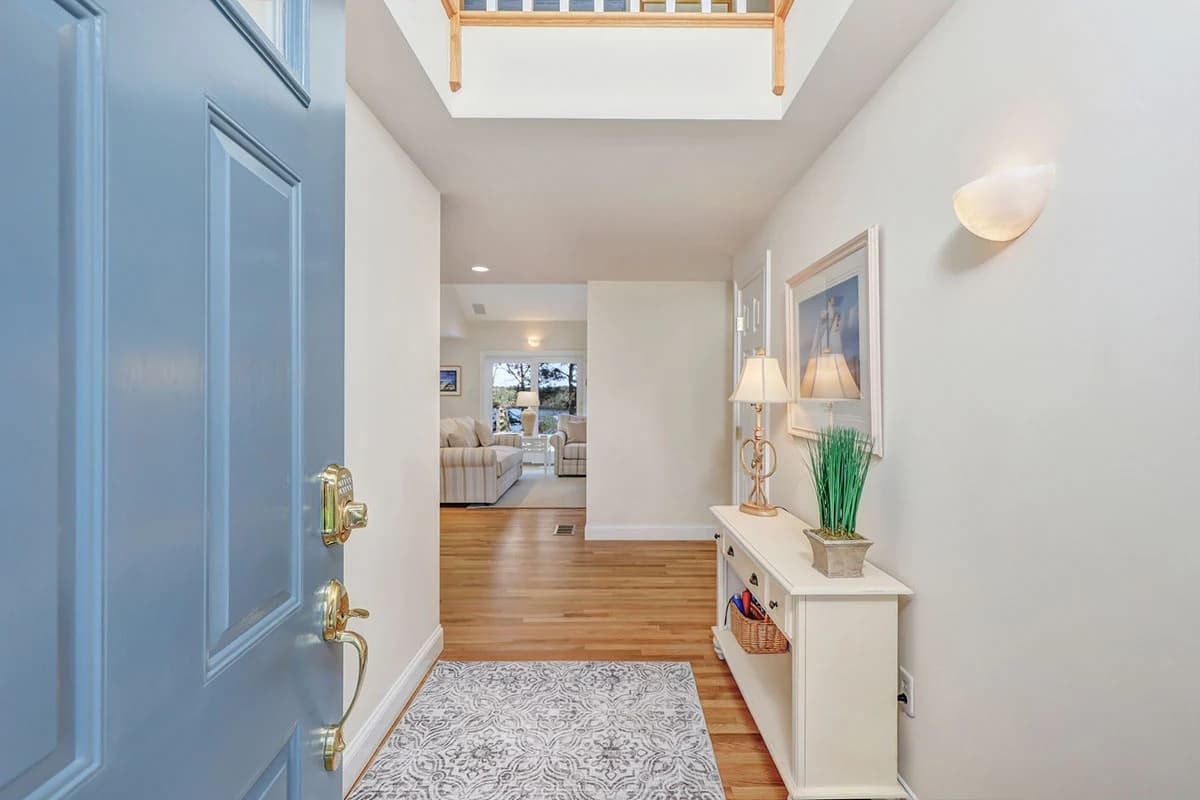 Pond Perch - Image 2