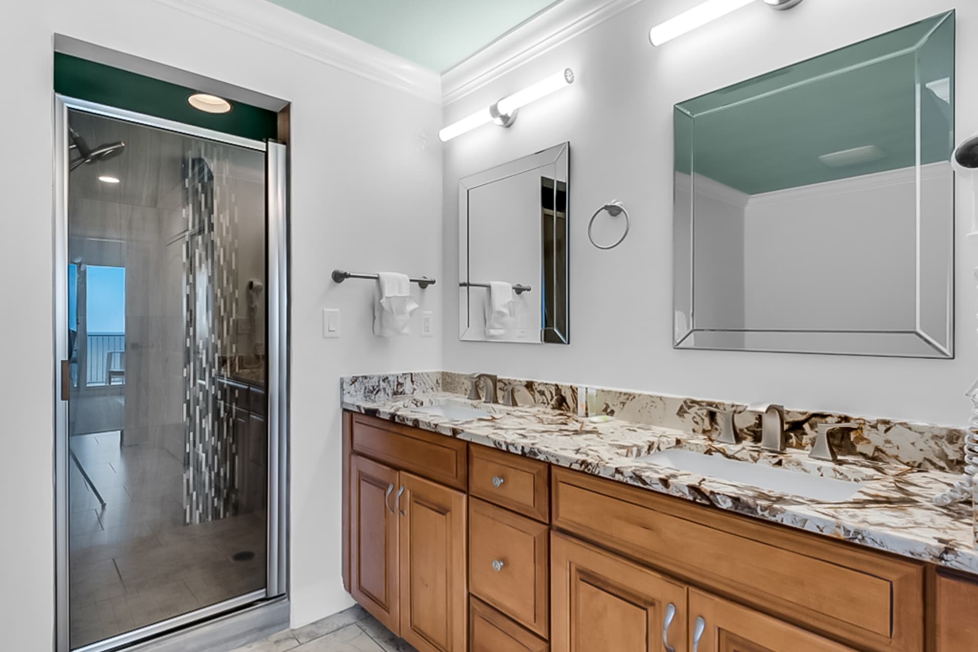 Tops'l Tides 1201 Home - Image 12