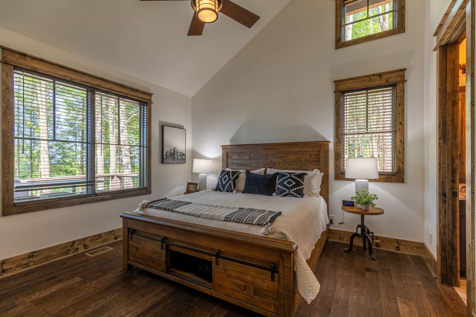 Sip Sip Hooray Home - Image 9