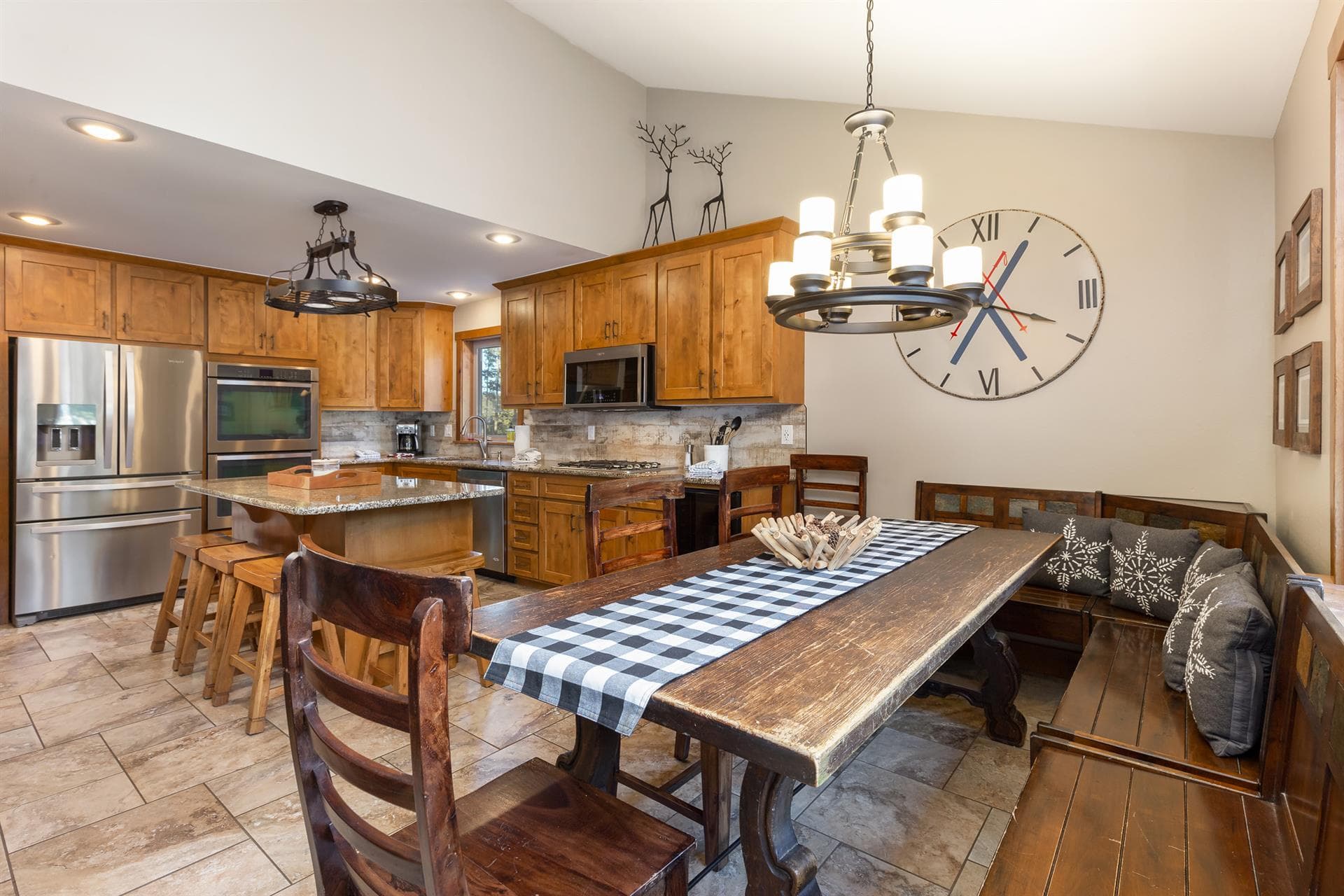 Crown Drive - Image 3