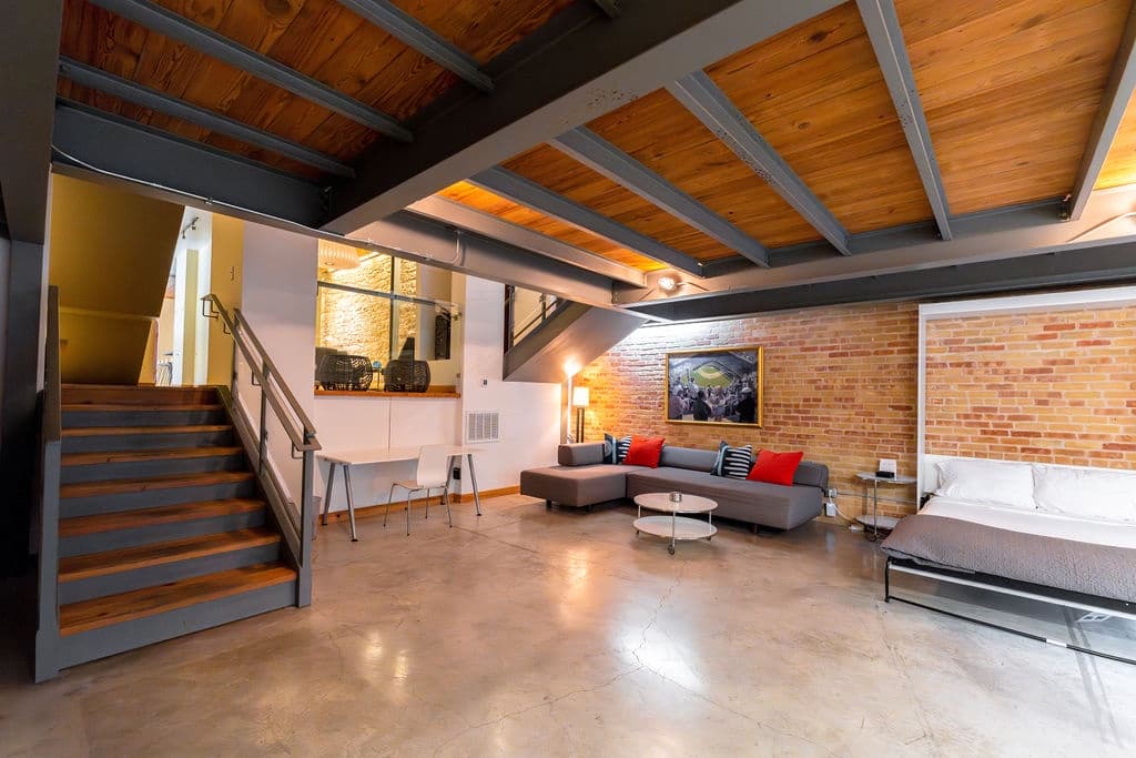 Loft On Congress Home - Image 30