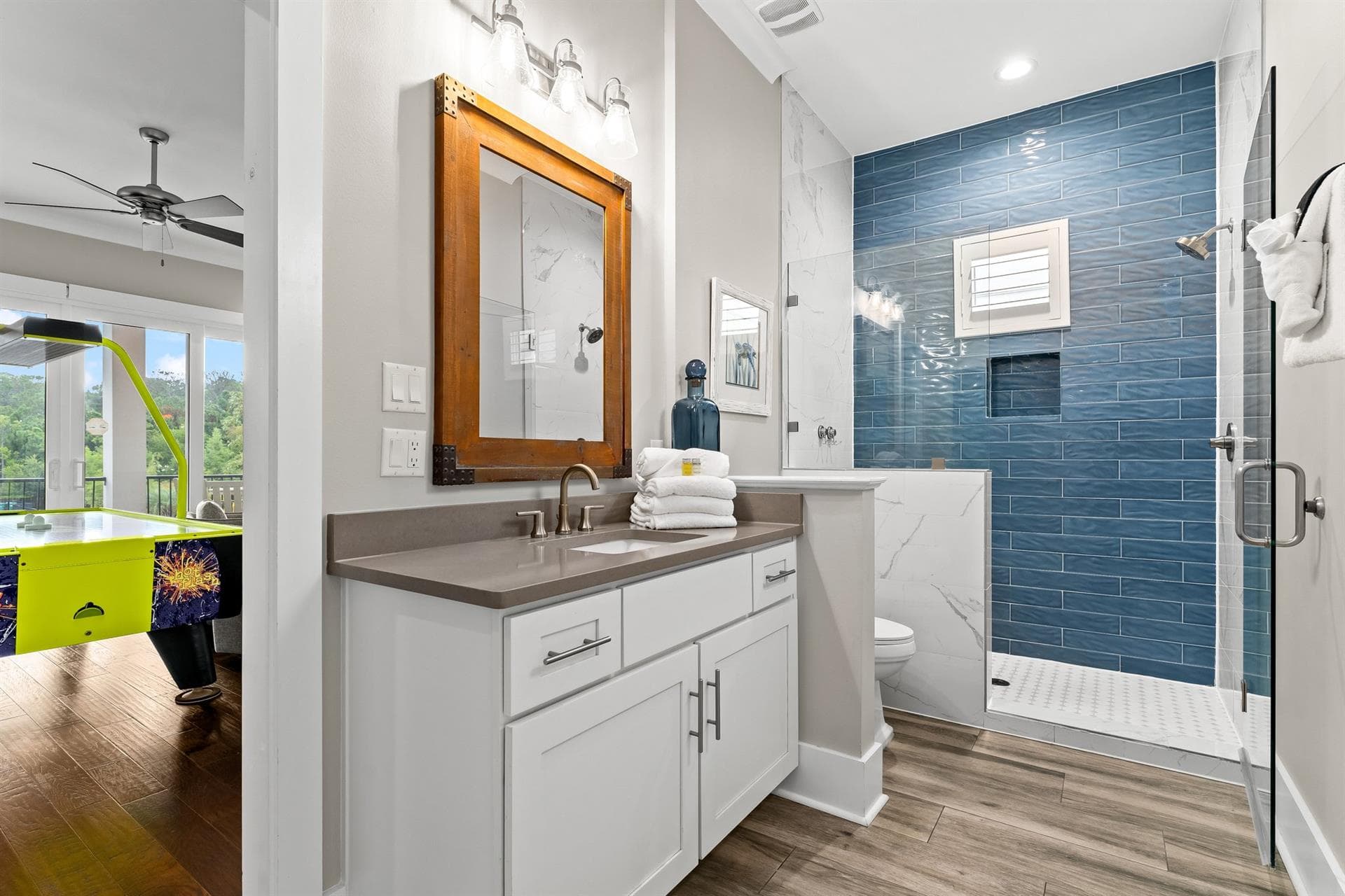 Aqua Luxe Place  - Image 21