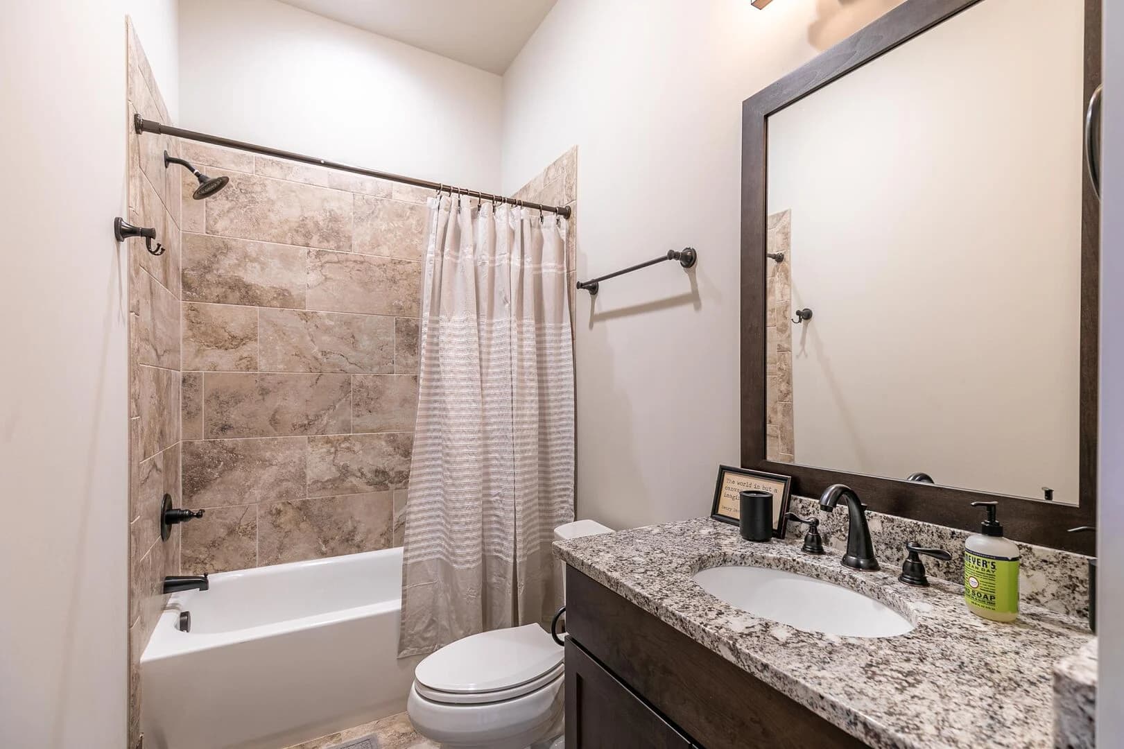 Olive and Georgia's - Image 19