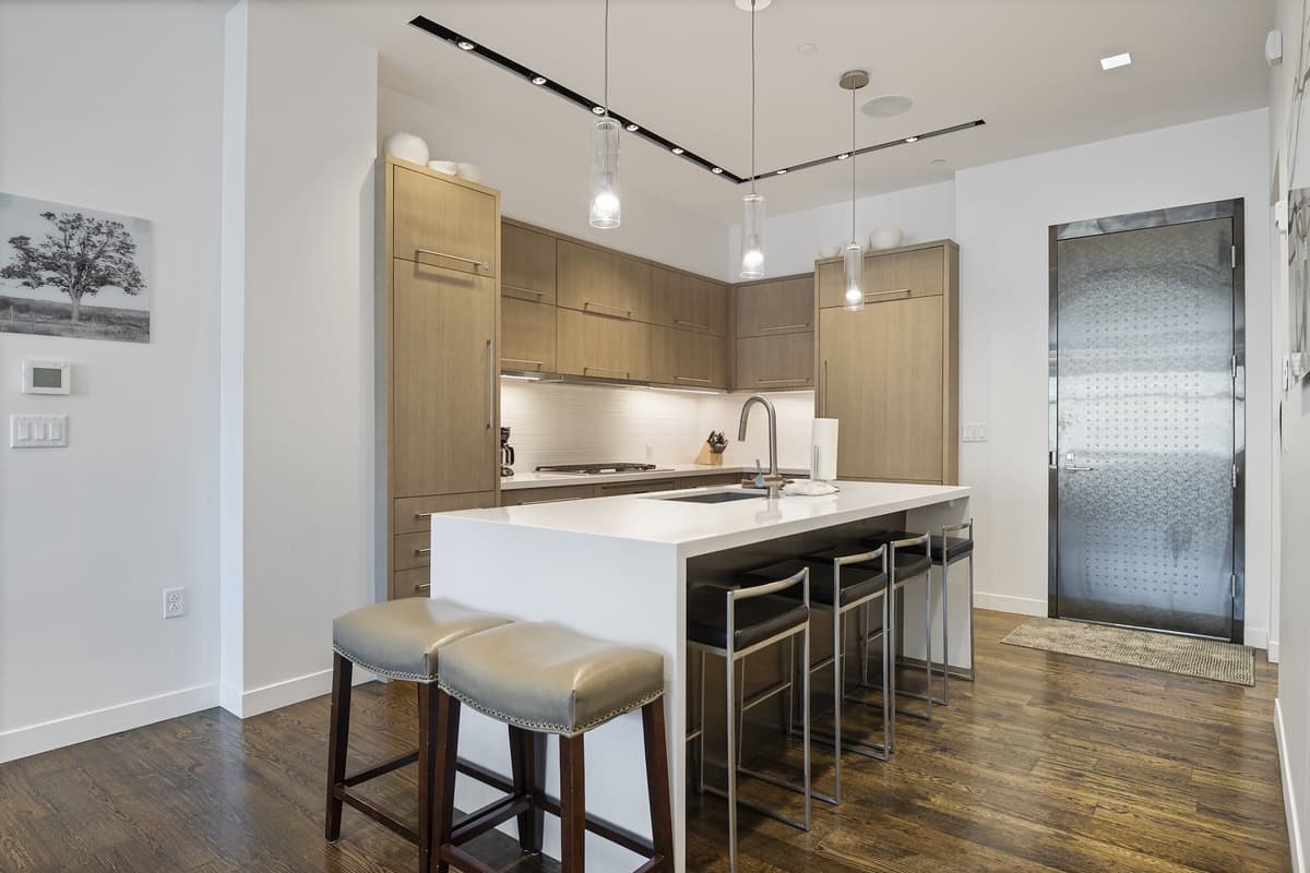 Mountain Luxe Retreat on Main - Image 8