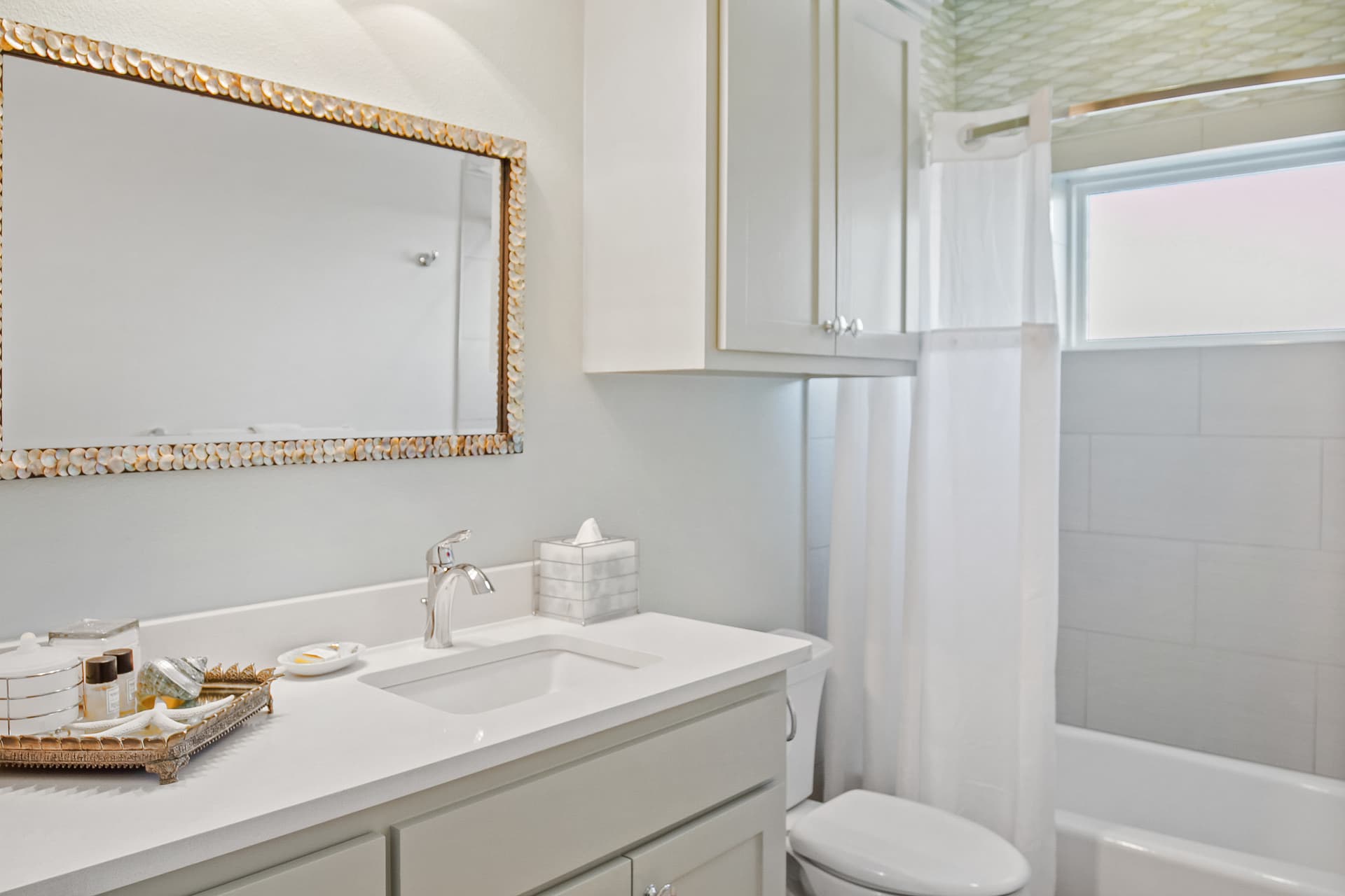 Salty Kisses - Image 17