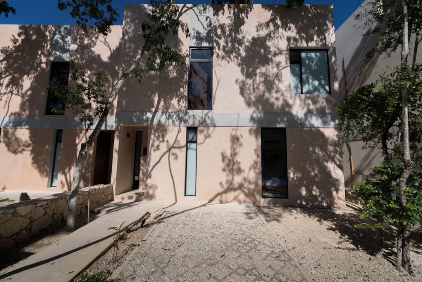 Edena Jardin Villa Beach Club - Image 10