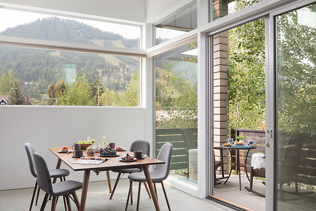 Yellow Mules Home - Image 5