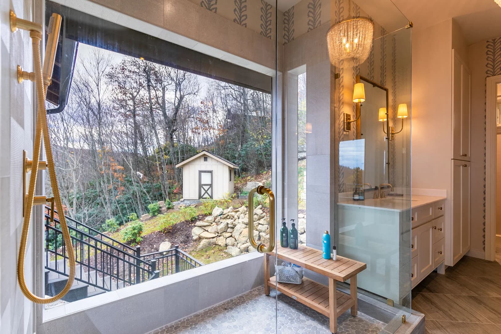 Antler Trail Lodge - Image 22