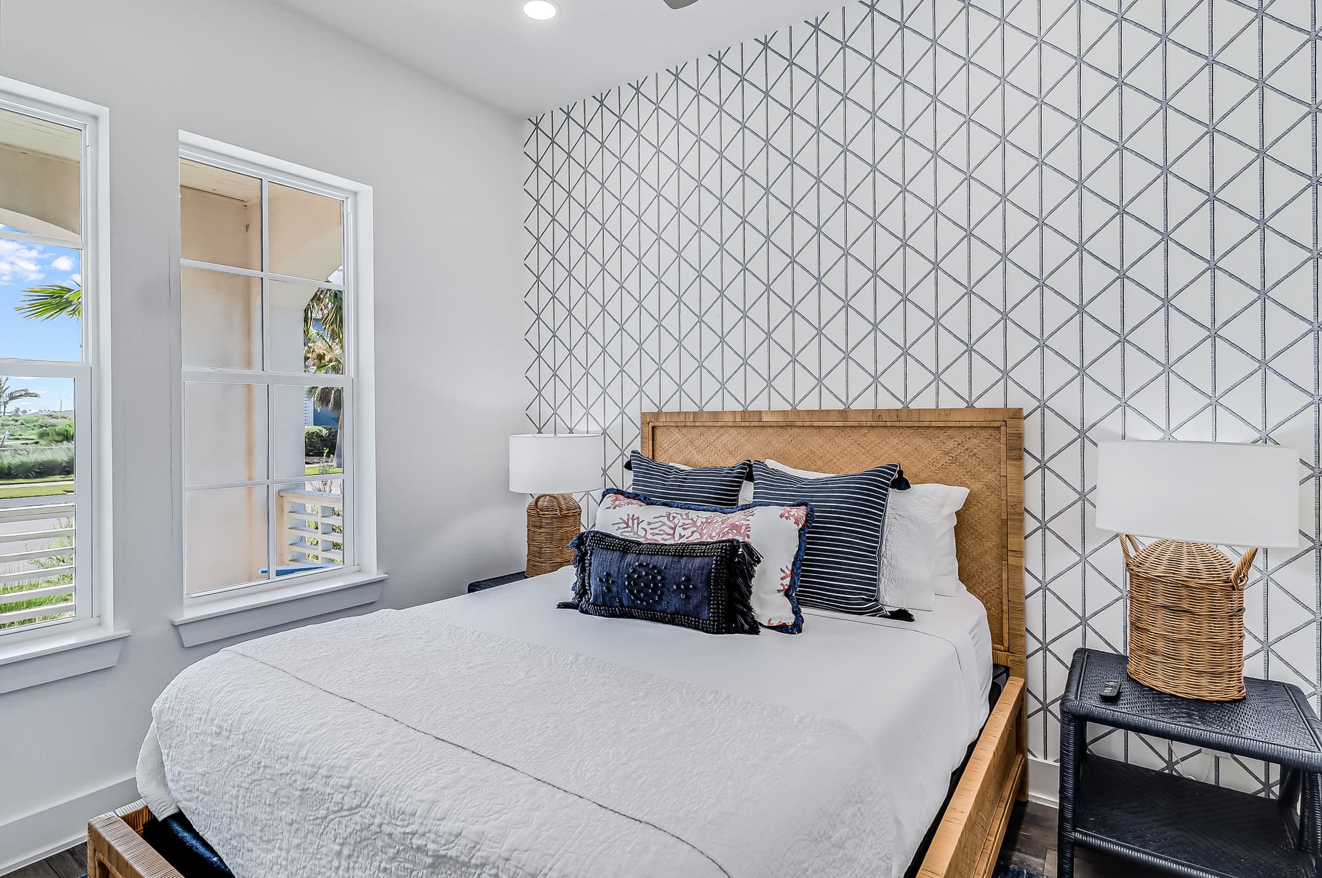 Sunset House - Image 25