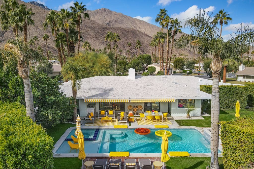 Monroe Hideaway - Image 1