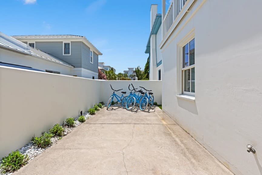 Salty Perch - Image 37