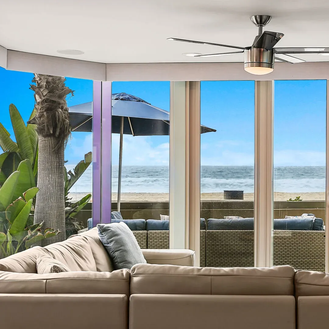 Braun Home - Image 1