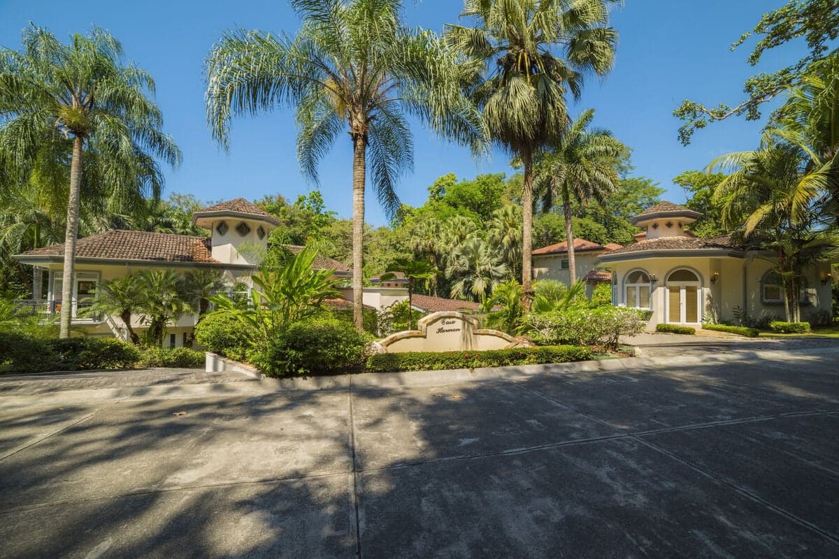 Harmon House - Image 31