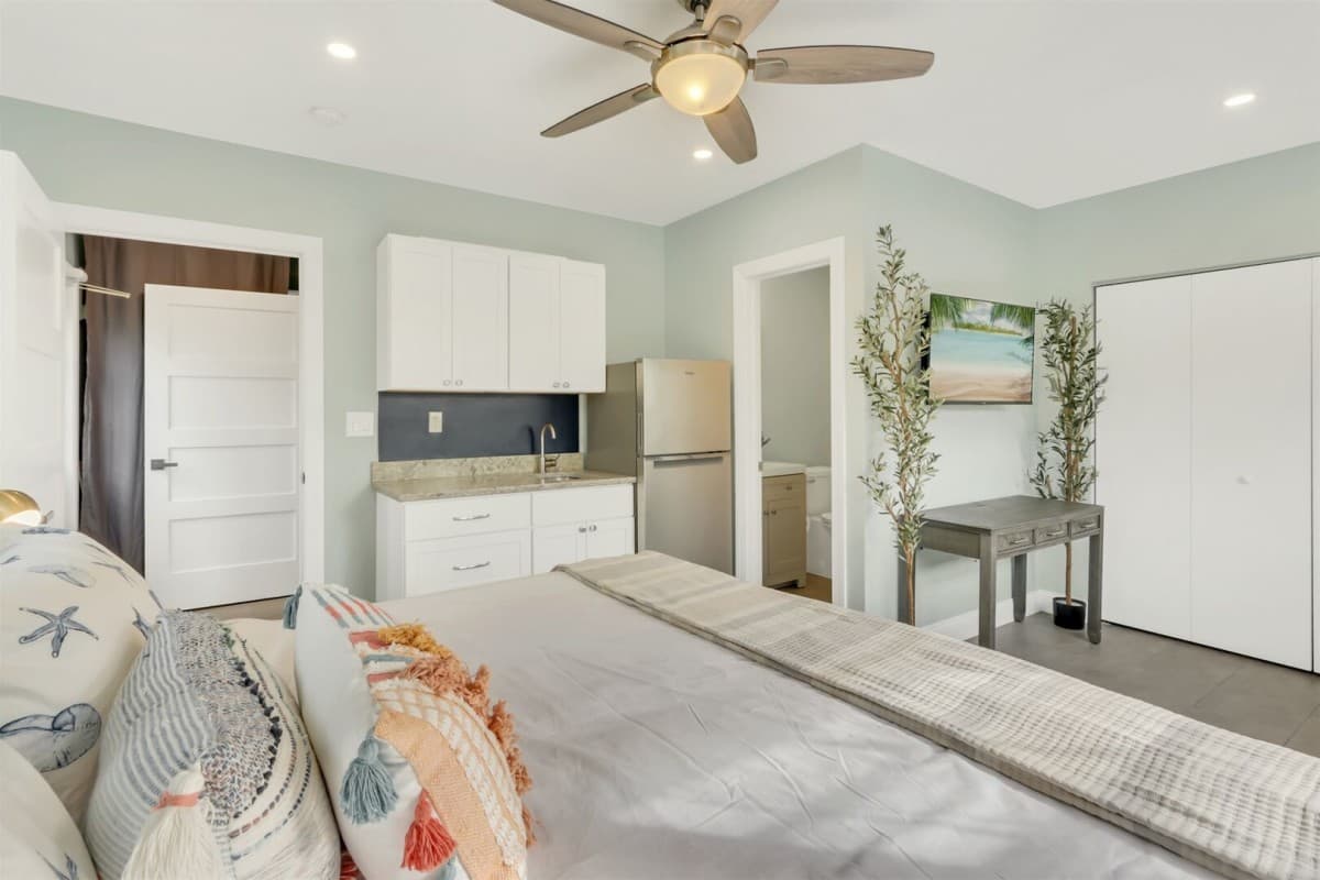 Las Olas House - Image 28