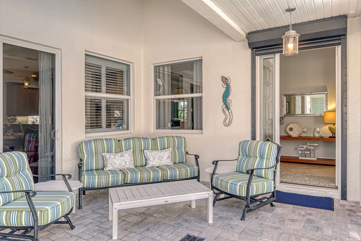 Sunburst Courtyard - Image 6