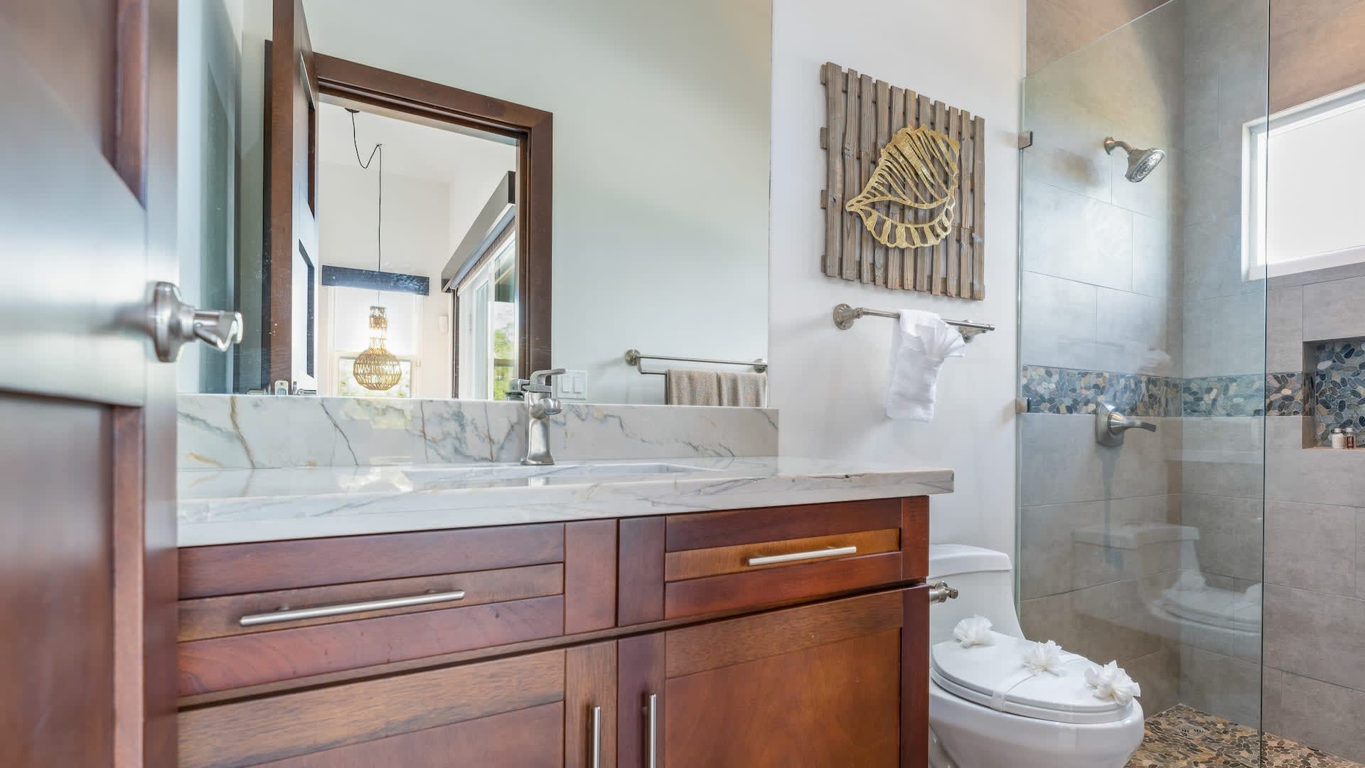 Island in the Sky - Image 14