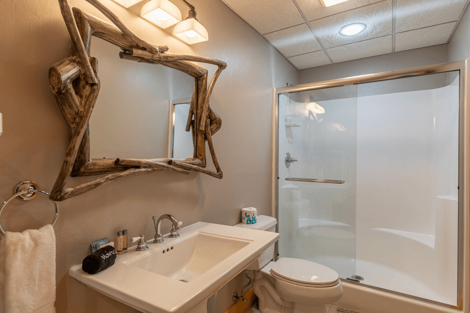 Good Day House - Image 38