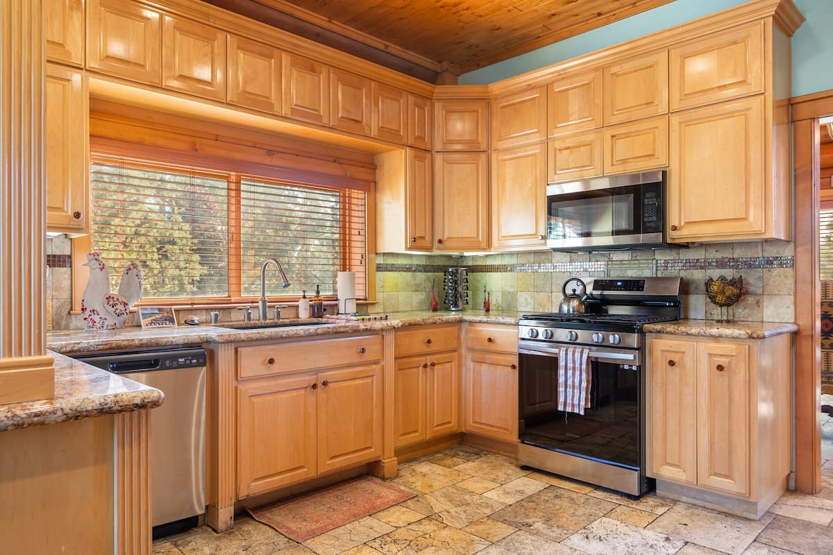 Eagle Ridge Retreat - Image 9