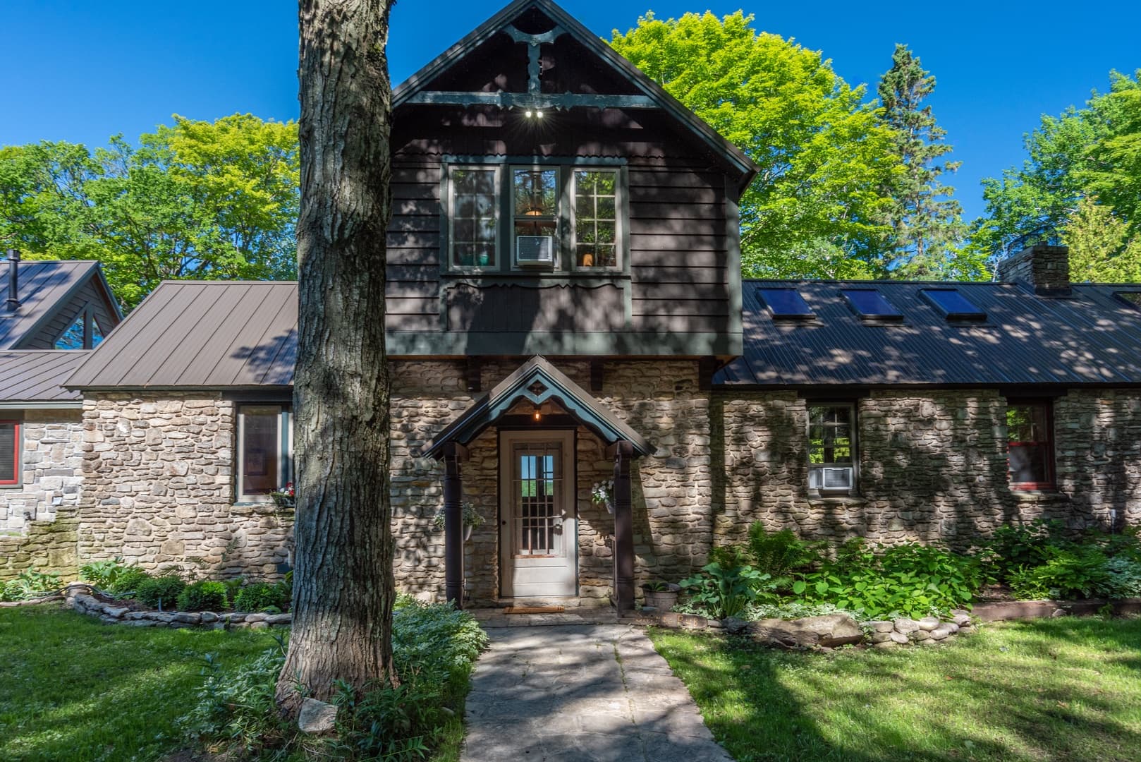 Kangaroo East Shore - Image 30