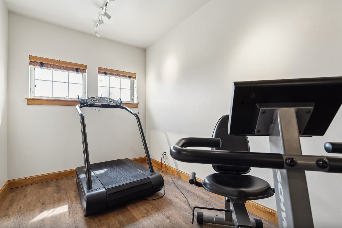 Glenlo Vines - Image 92