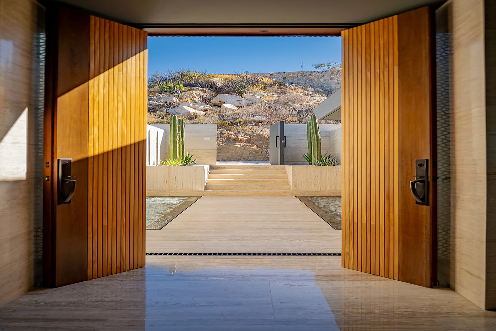 Maison De Cortes - Image 17