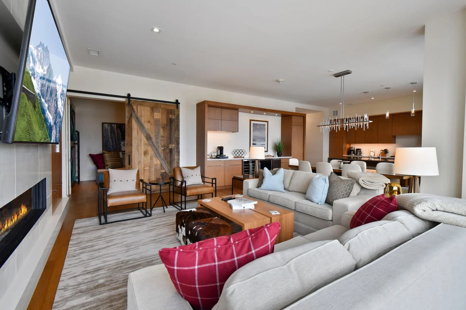 Lift Residence #602 - Image 6