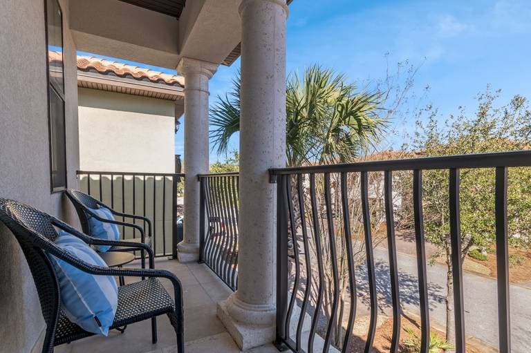 Villa Lago #1856 - Image 16