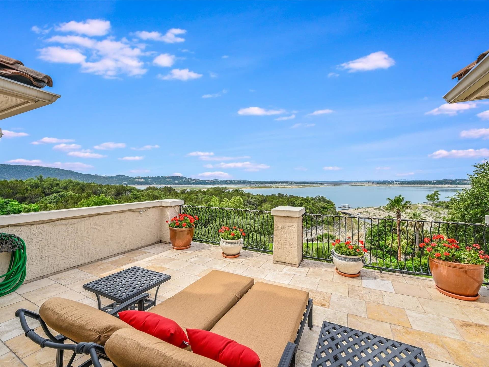 Palms on Lake Travis - Image 12