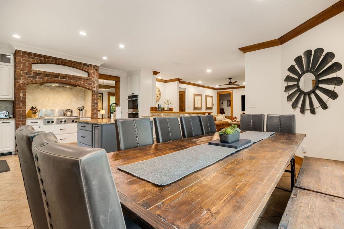 The Huntly Estate - Image 87