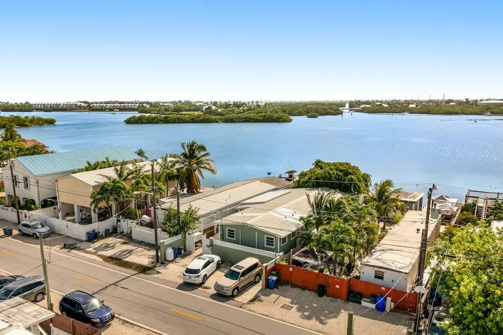 Sunset Bay - Image 41