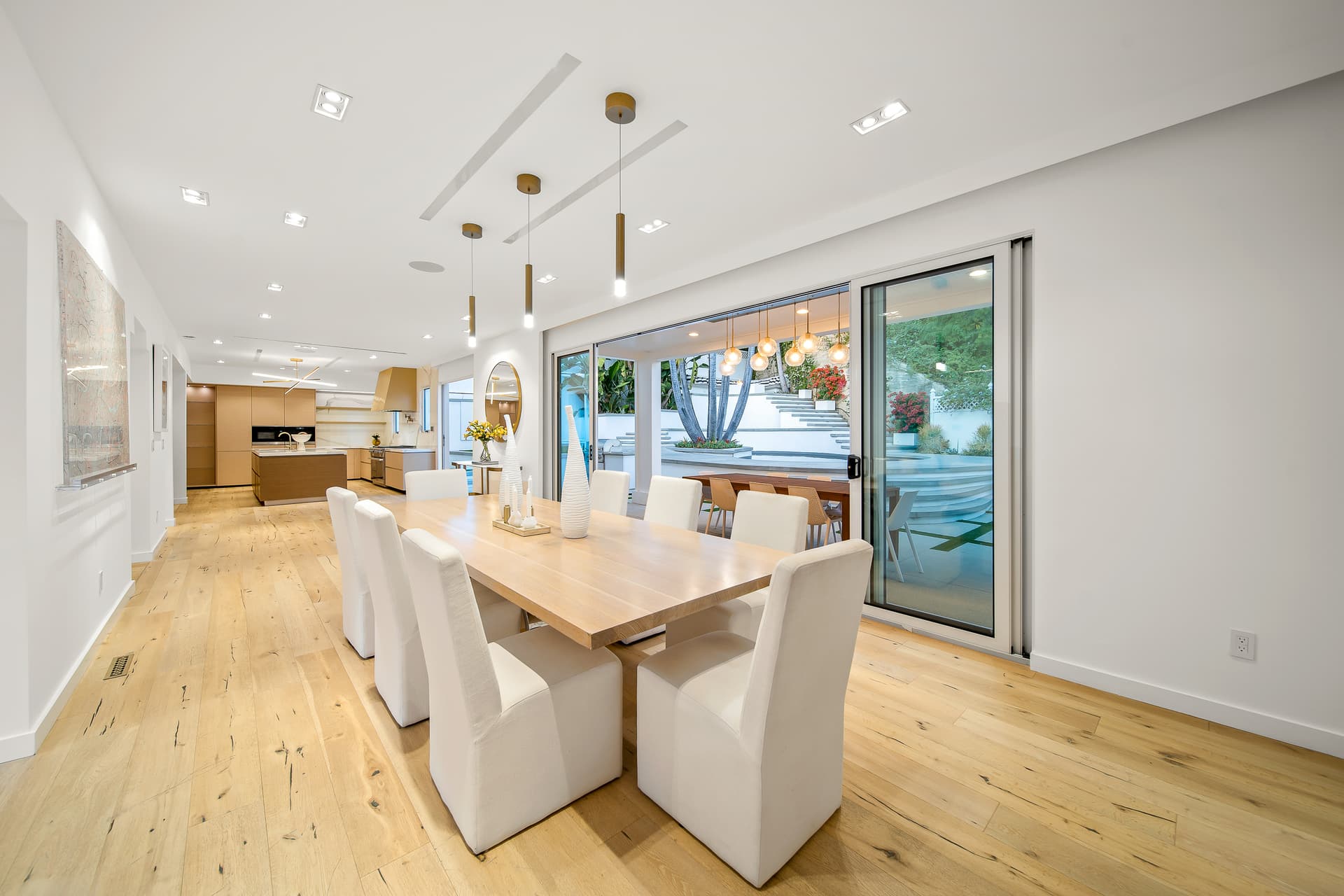 London Villa - Image 26