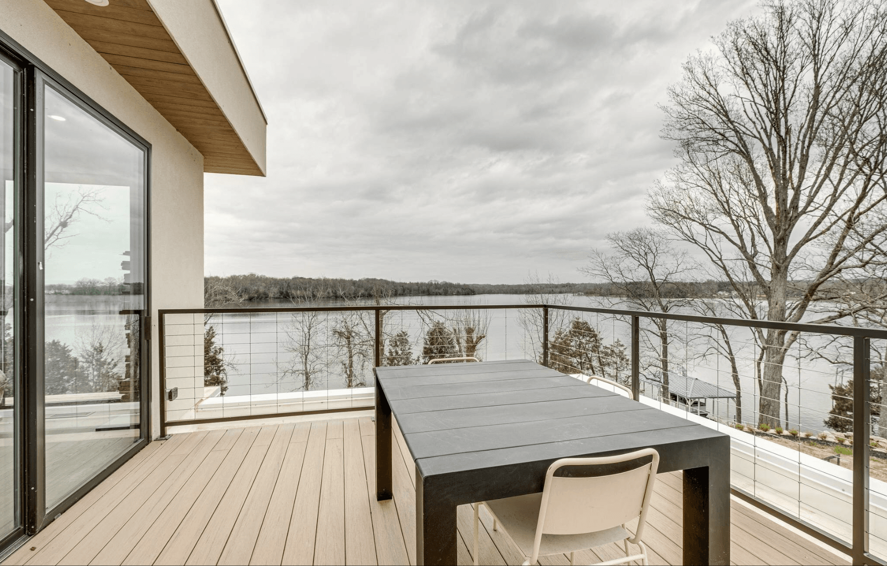 Nashville Lakeside Modern - Image 8