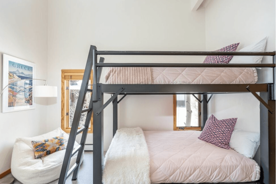 Ridgeline Retreat - Image 16