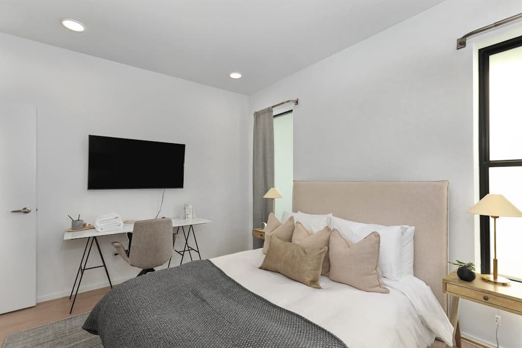 Eve Condo #505 - Image 9