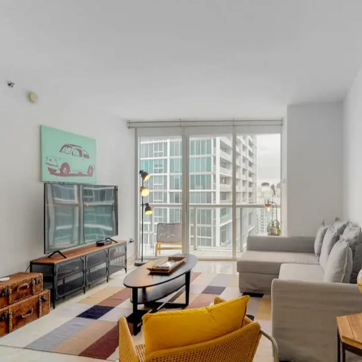 Iconic Views - Image 1