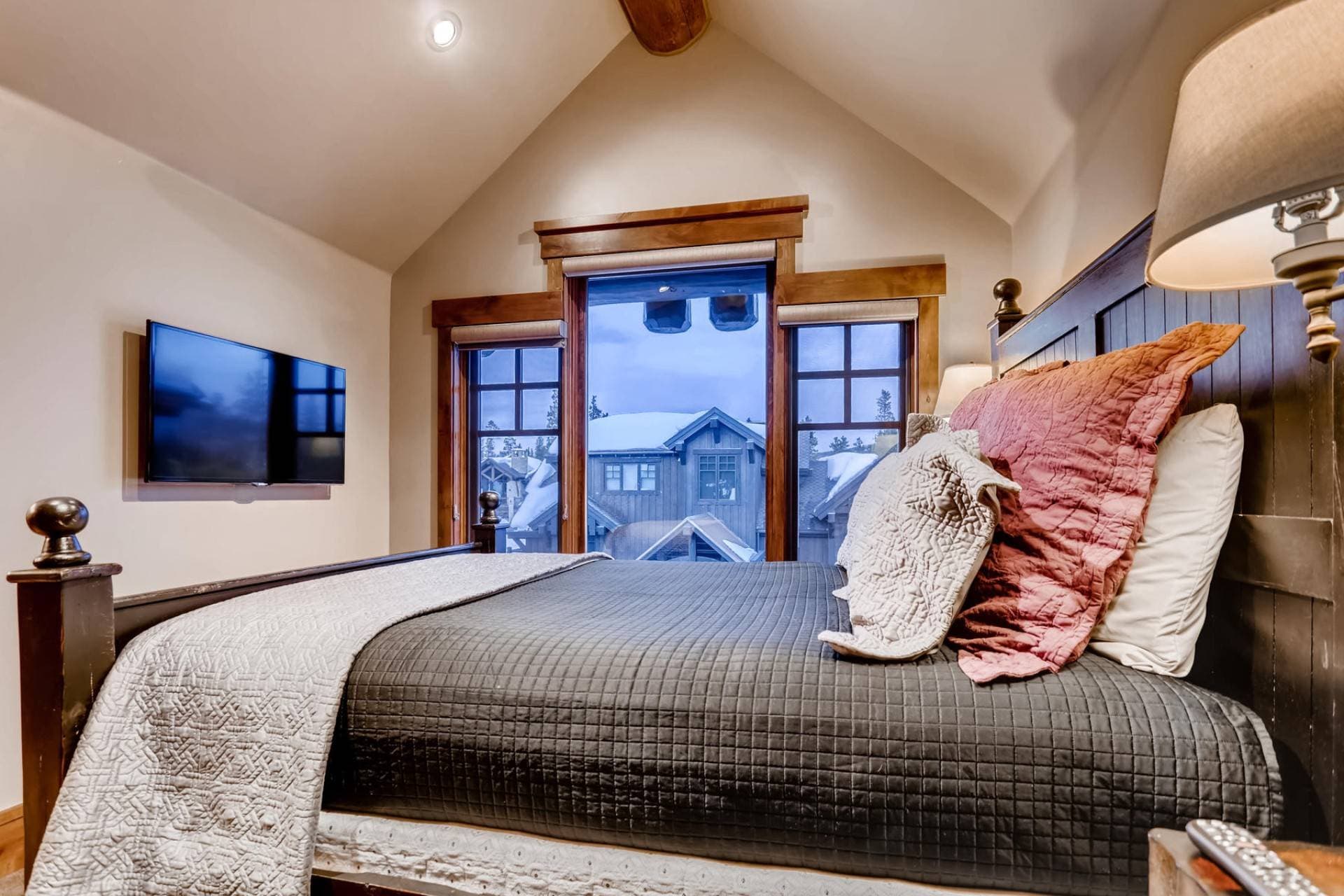 Monarch Place - Image 21