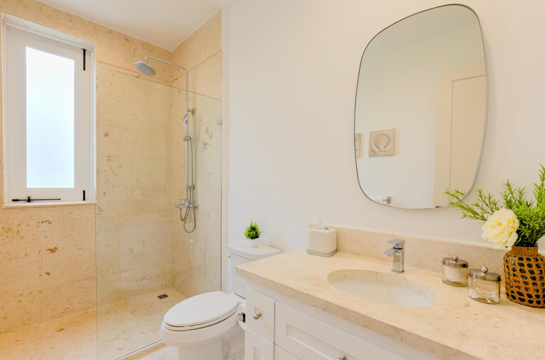 Arrecife Escapade - Image 8