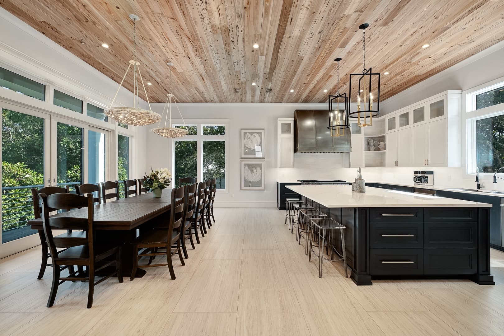 Social Manor - Image 8