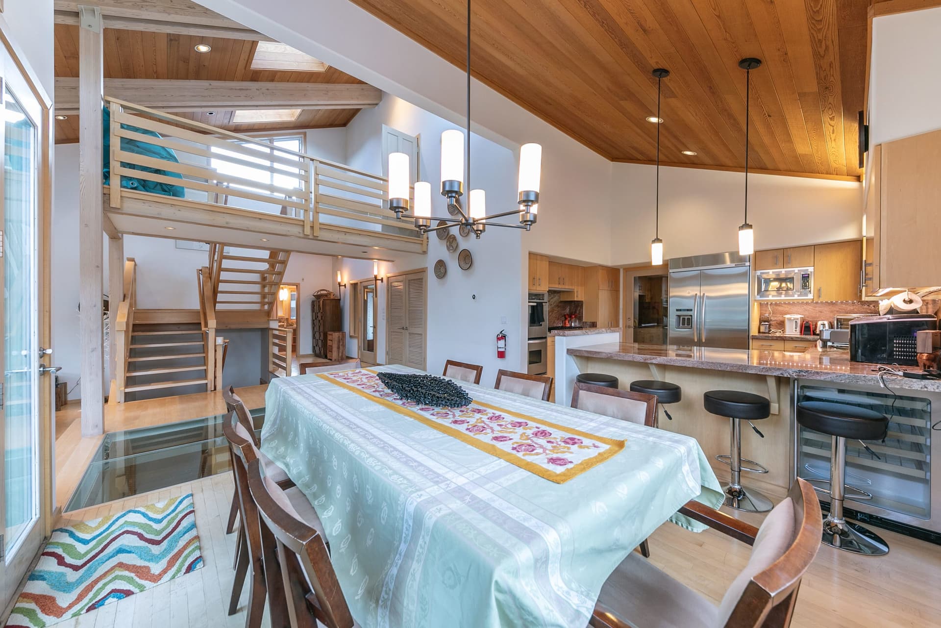 Bright Alpine Retreat - Image 14