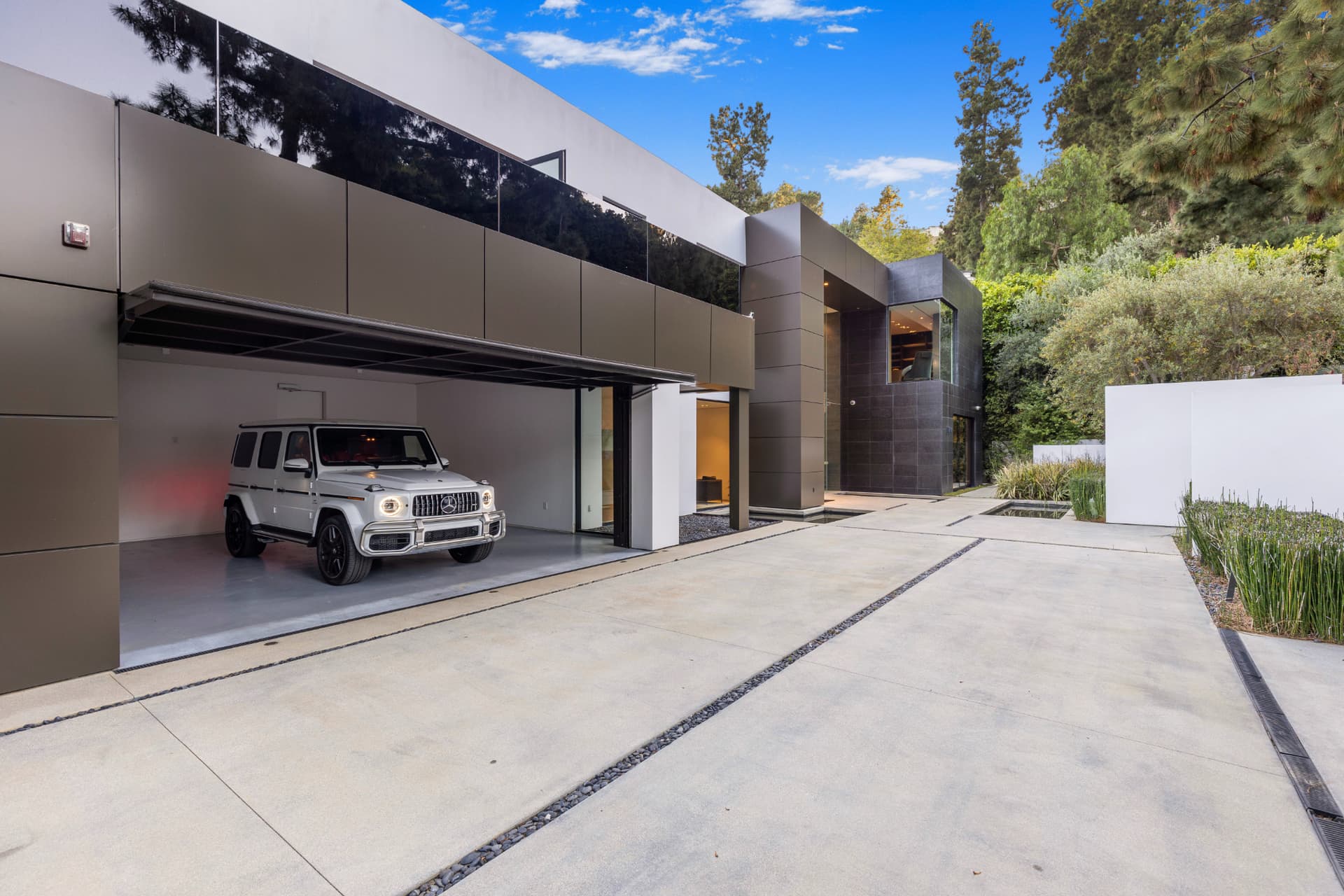 Lago Vista Modern - Image 11